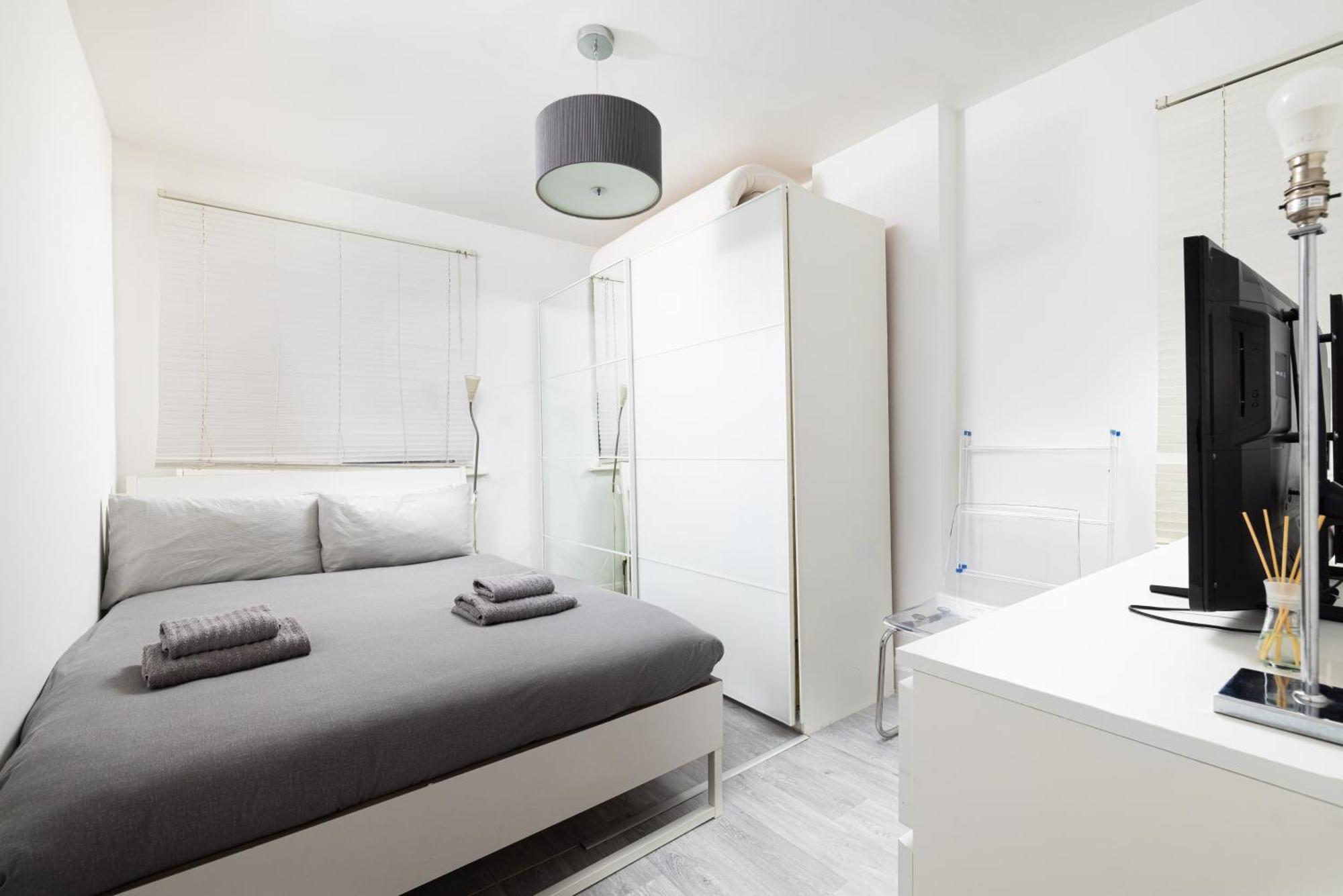 One Bedroom Apartment Opposite Brent Cross Station London Exteriör bild